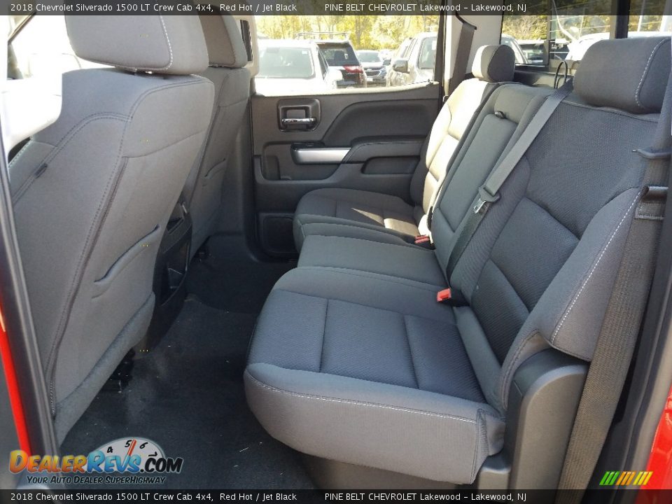 2018 Chevrolet Silverado 1500 LT Crew Cab 4x4 Red Hot / Jet Black Photo #6