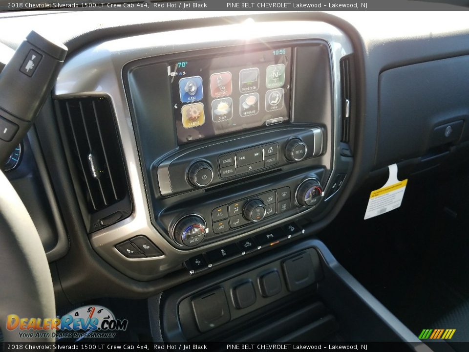 2018 Chevrolet Silverado 1500 LT Crew Cab 4x4 Red Hot / Jet Black Photo #10