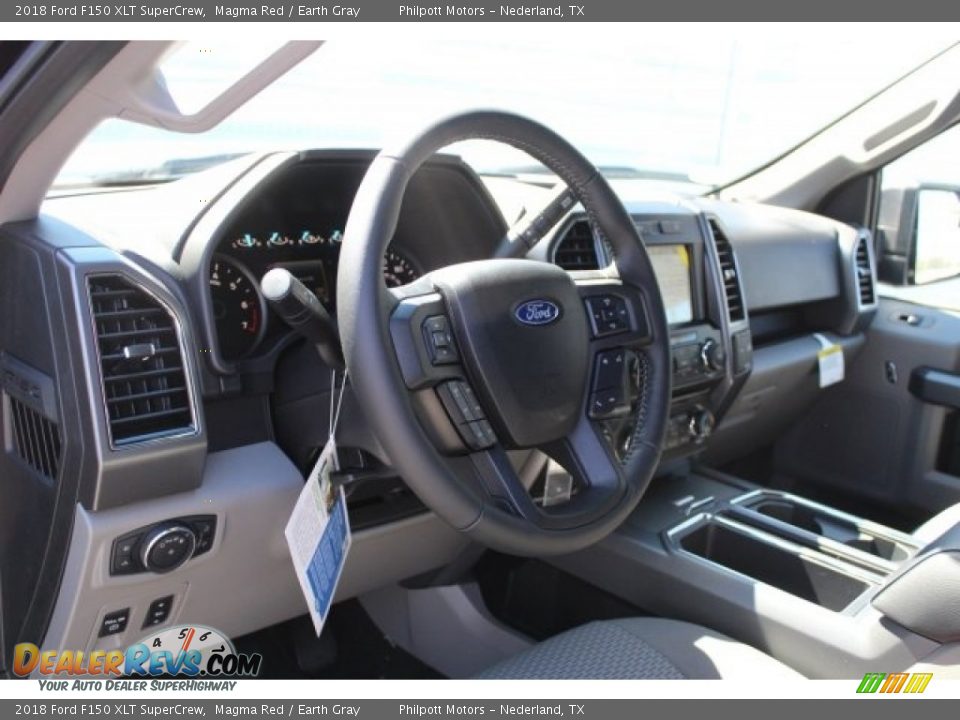 2018 Ford F150 XLT SuperCrew Magma Red / Earth Gray Photo #11