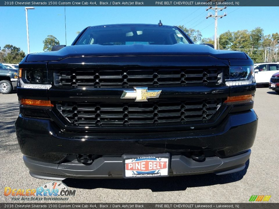 2018 Chevrolet Silverado 1500 Custom Crew Cab 4x4 Black / Dark Ash/Jet Black Photo #2