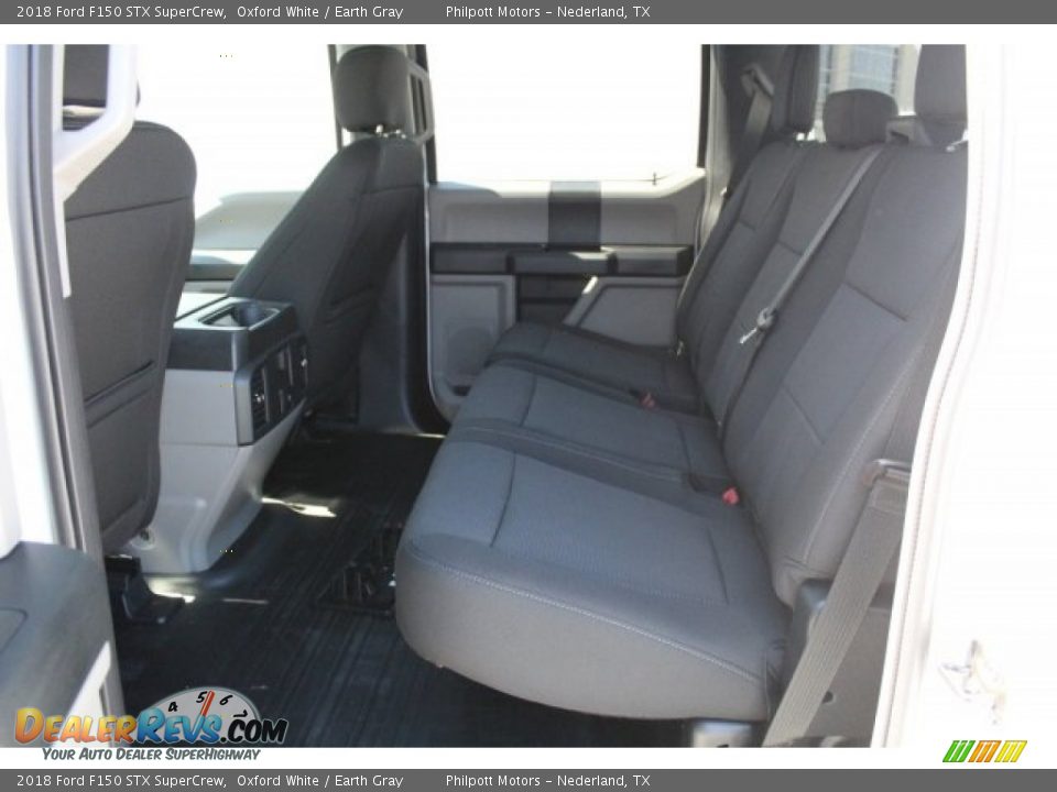 2018 Ford F150 STX SuperCrew Oxford White / Earth Gray Photo #19