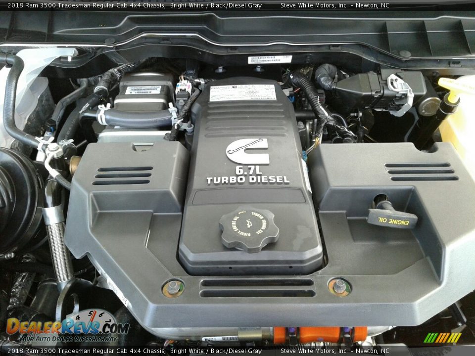 2018 Ram 3500 Tradesman Regular Cab 4x4 Chassis Bright White / Black/Diesel Gray Photo #10