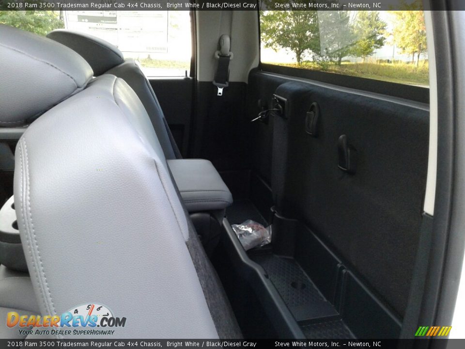 2018 Ram 3500 Tradesman Regular Cab 4x4 Chassis Bright White / Black/Diesel Gray Photo #22
