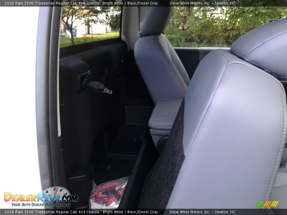 2018 Ram 3500 Tradesman Regular Cab 4x4 Chassis Bright White / Black/Diesel Gray Photo #23