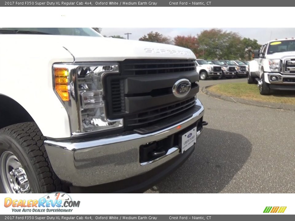 2017 Ford F350 Super Duty XL Regular Cab 4x4 Oxford White / Medium Earth Gray Photo #23