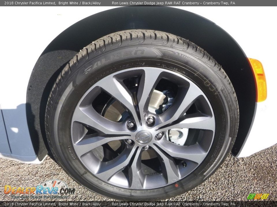 2018 Chrysler Pacifica Limited Wheel Photo #9