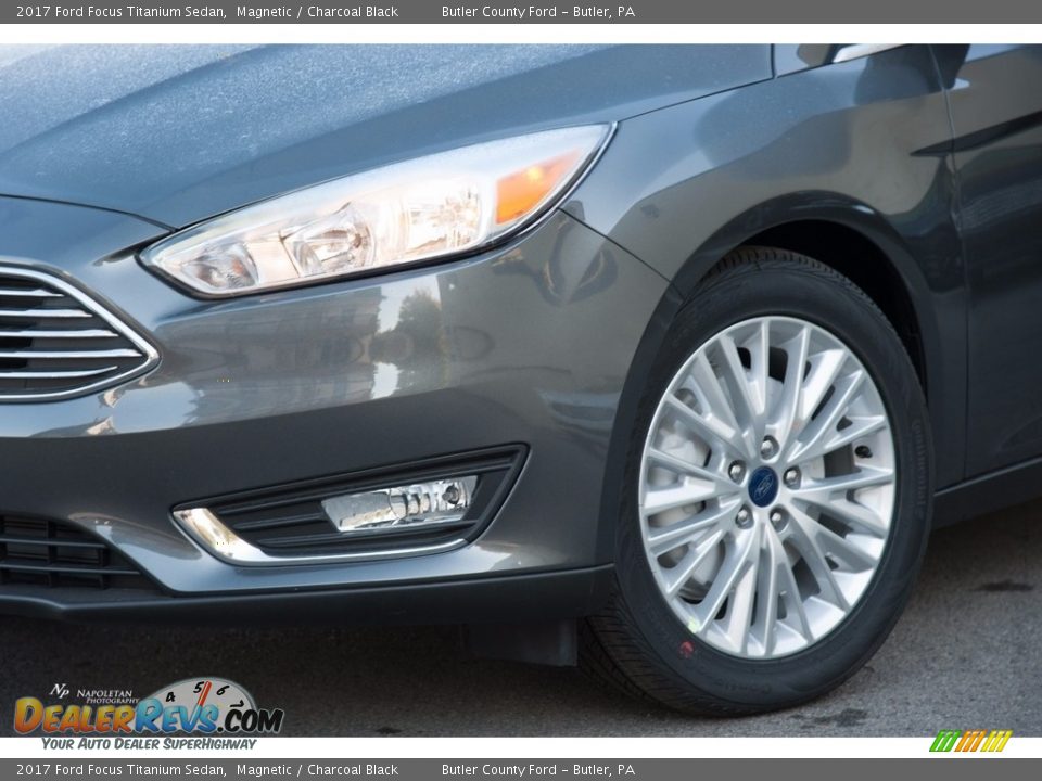 2017 Ford Focus Titanium Sedan Magnetic / Charcoal Black Photo #2