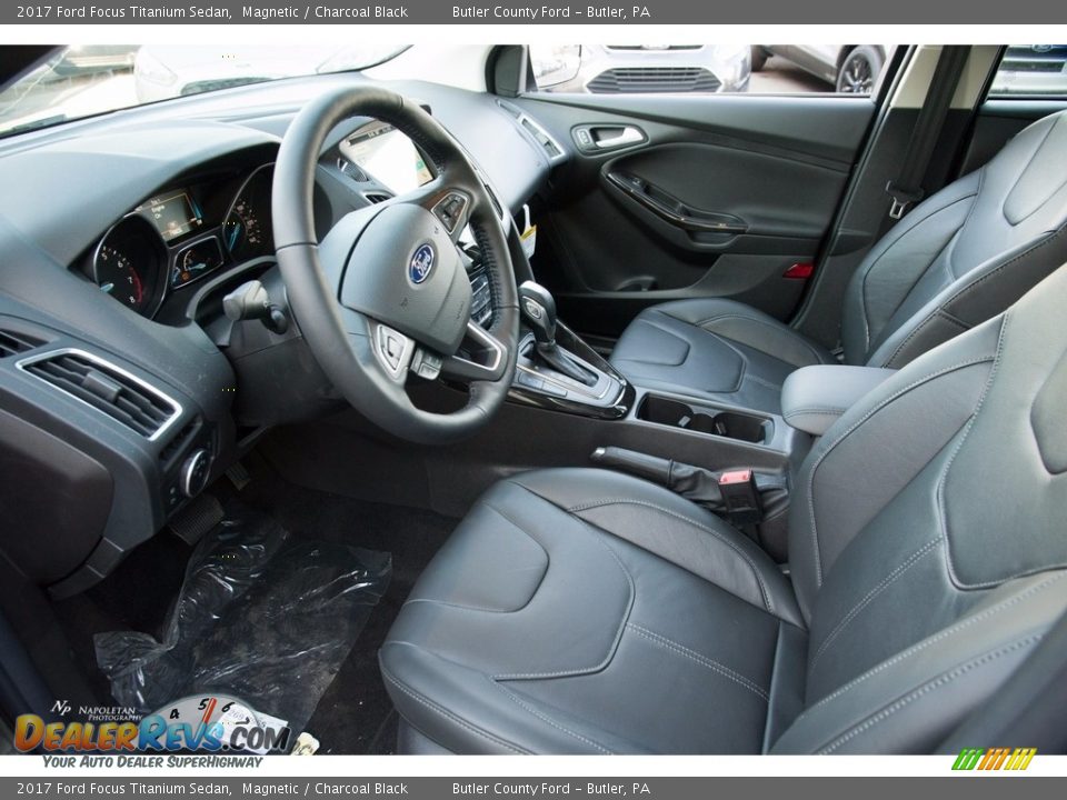 2017 Ford Focus Titanium Sedan Magnetic / Charcoal Black Photo #6