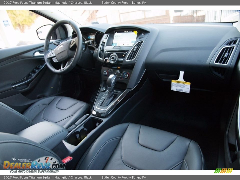 2017 Ford Focus Titanium Sedan Magnetic / Charcoal Black Photo #12