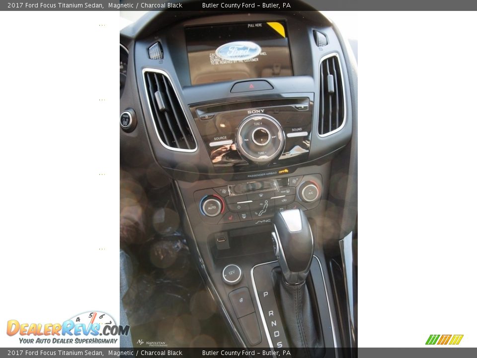 2017 Ford Focus Titanium Sedan Magnetic / Charcoal Black Photo #15
