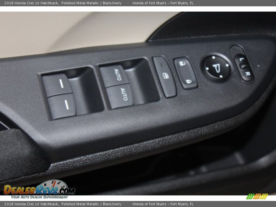 2018 Honda Civic LX Hatchback Polished Metal Metallic / Black/Ivory Photo #10