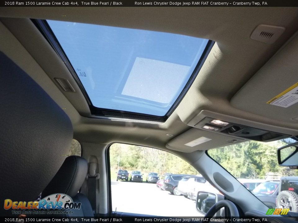 2018 Ram 1500 Laramie Crew Cab 4x4 True Blue Pearl / Black Photo #10