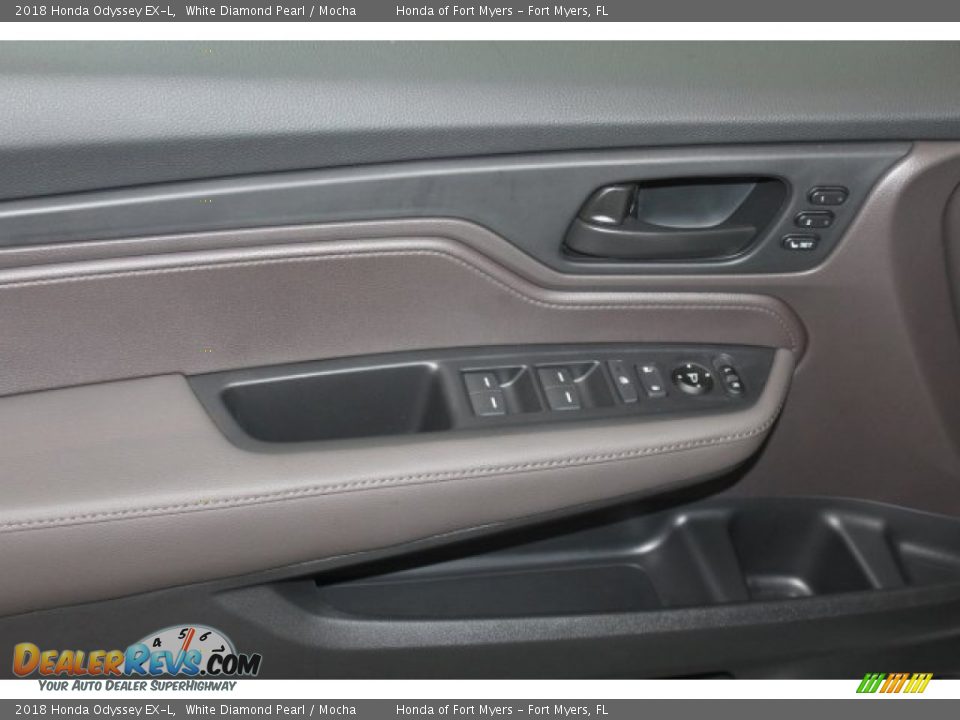 2018 Honda Odyssey EX-L White Diamond Pearl / Mocha Photo #9
