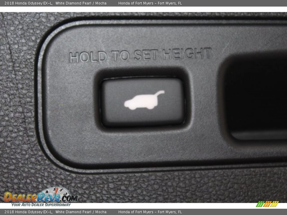 2018 Honda Odyssey EX-L White Diamond Pearl / Mocha Photo #27