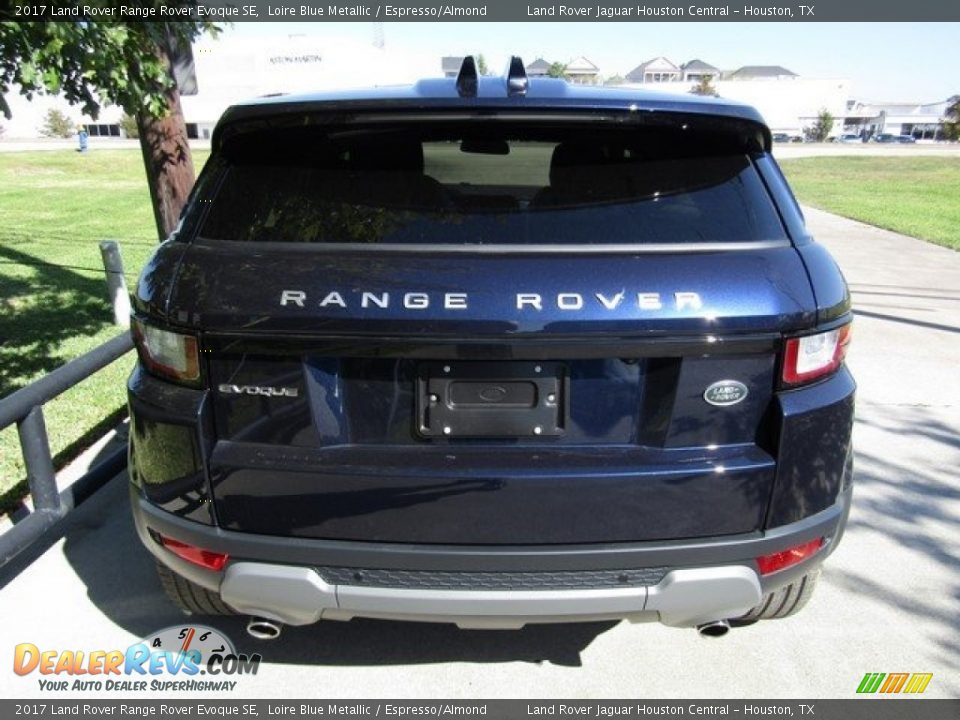 2017 Land Rover Range Rover Evoque SE Loire Blue Metallic / Espresso/Almond Photo #8
