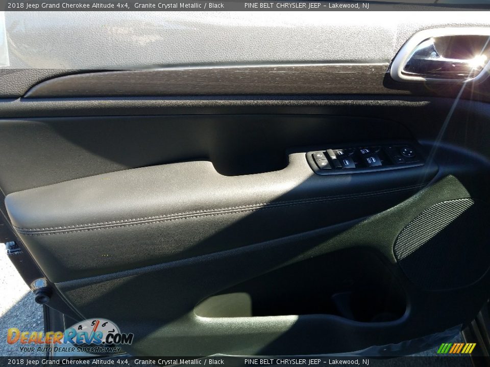 2018 Jeep Grand Cherokee Altitude 4x4 Granite Crystal Metallic / Black Photo #8