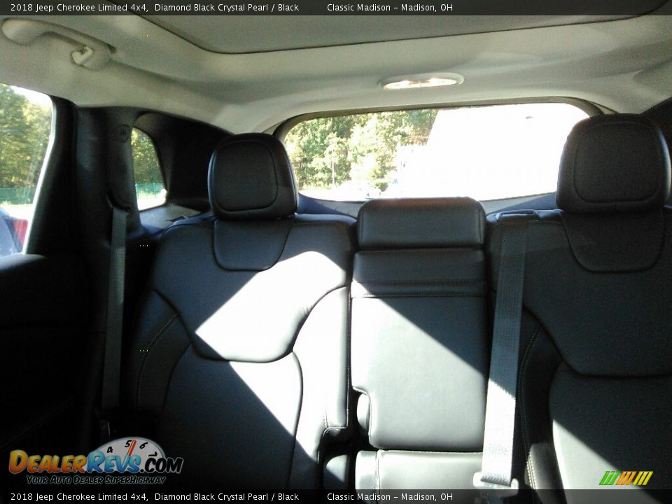 2018 Jeep Cherokee Limited 4x4 Diamond Black Crystal Pearl / Black Photo #12
