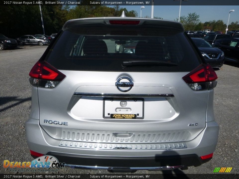 2017 Nissan Rogue S AWD Brilliant Silver / Charcoal Photo #5