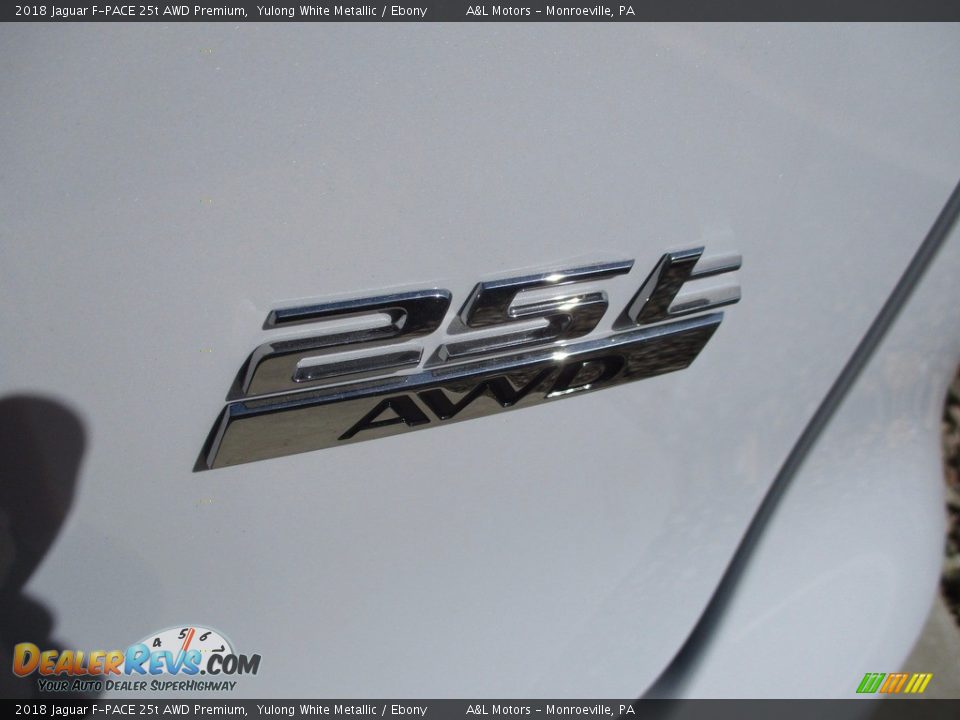 2018 Jaguar F-PACE 25t AWD Premium Yulong White Metallic / Ebony Photo #5