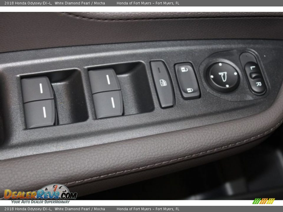 2018 Honda Odyssey EX-L White Diamond Pearl / Mocha Photo #11