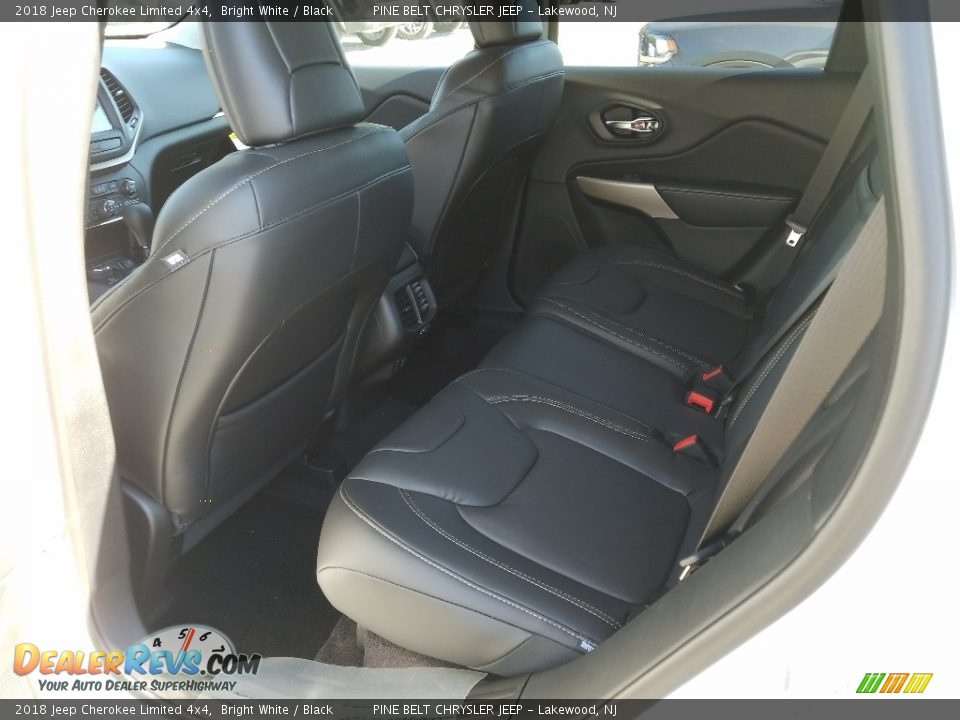 2018 Jeep Cherokee Limited 4x4 Bright White / Black Photo #15