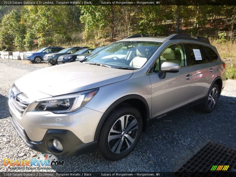 Front 3/4 View of 2018 Subaru Outback 2.5i Limited Photo #8