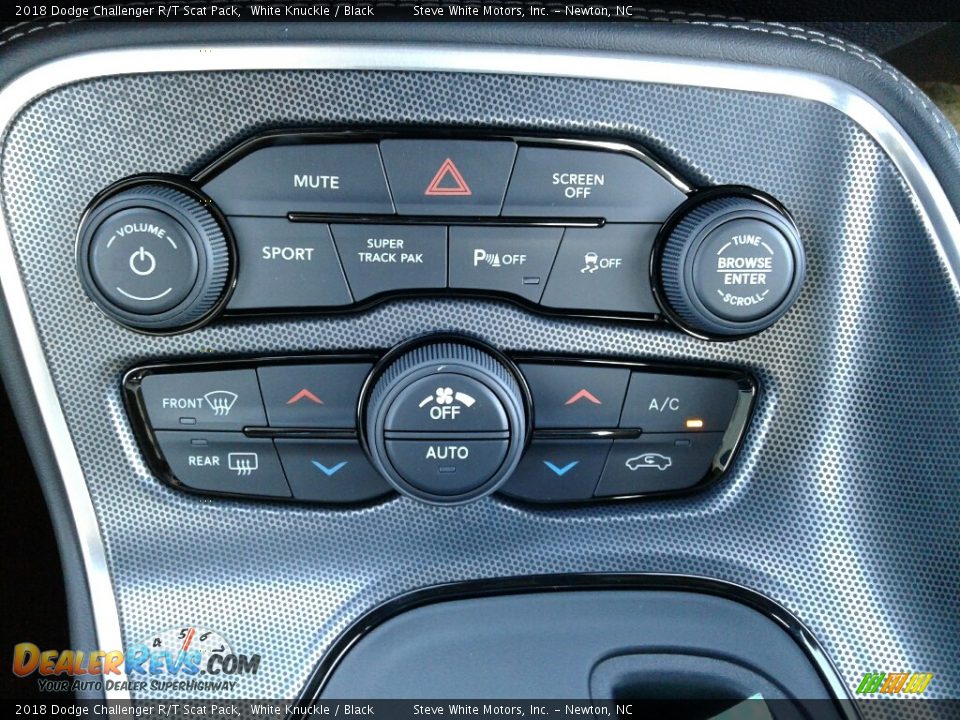 2018 Dodge Challenger R/T Scat Pack White Knuckle / Black Photo #29