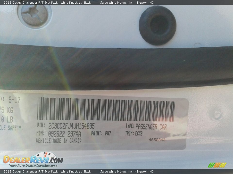 2018 Dodge Challenger R/T Scat Pack White Knuckle / Black Photo #33