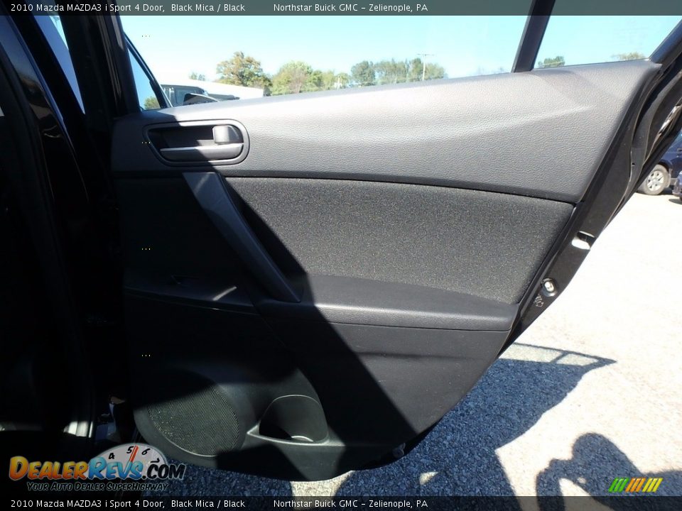2010 Mazda MAZDA3 i Sport 4 Door Black Mica / Black Photo #8