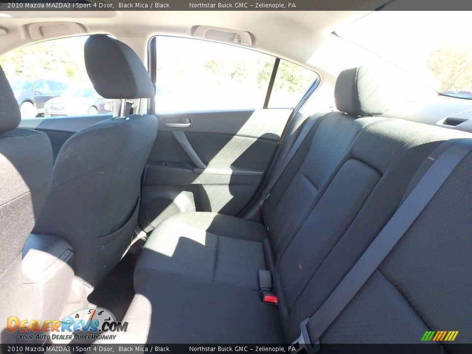 2010 Mazda MAZDA3 i Sport 4 Door Black Mica / Black Photo #16