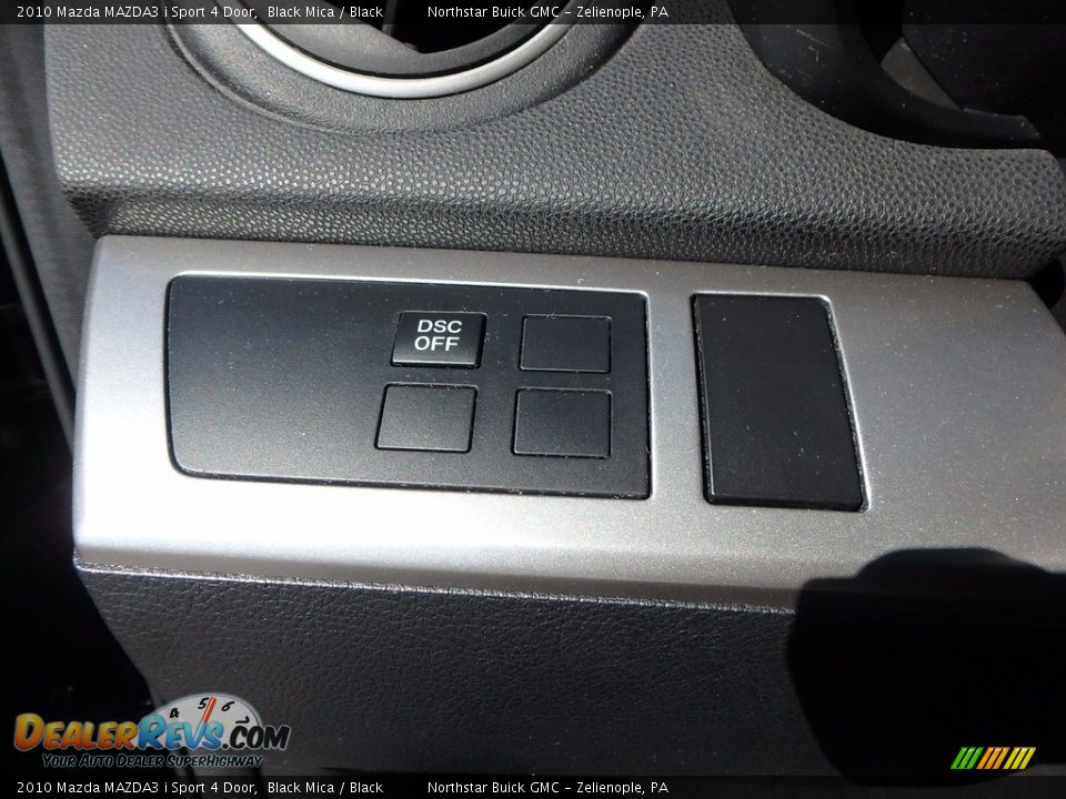 2010 Mazda MAZDA3 i Sport 4 Door Black Mica / Black Photo #22