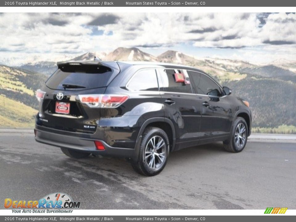 2016 Toyota Highlander XLE Midnight Black Metallic / Black Photo #3