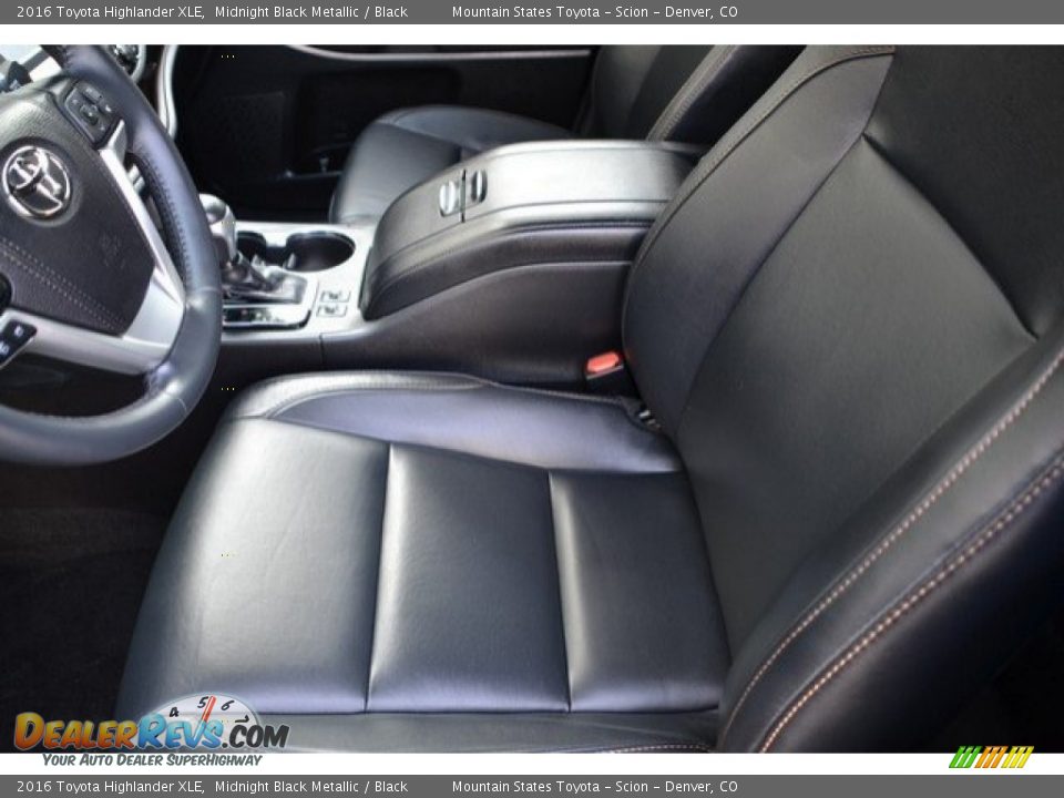 2016 Toyota Highlander XLE Midnight Black Metallic / Black Photo #11