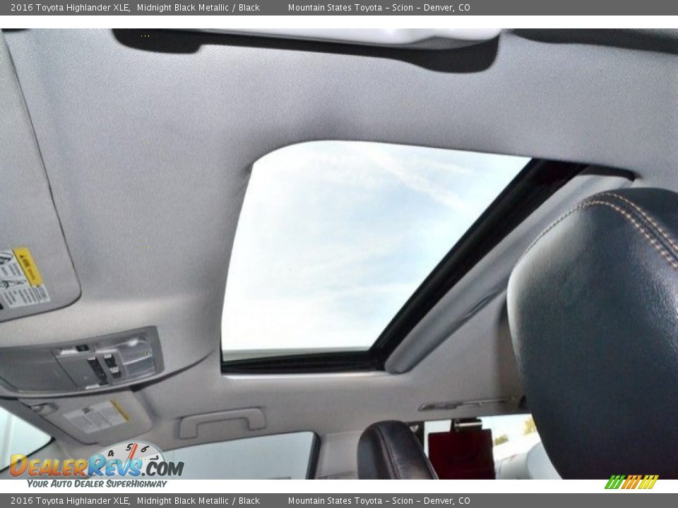 2016 Toyota Highlander XLE Midnight Black Metallic / Black Photo #15