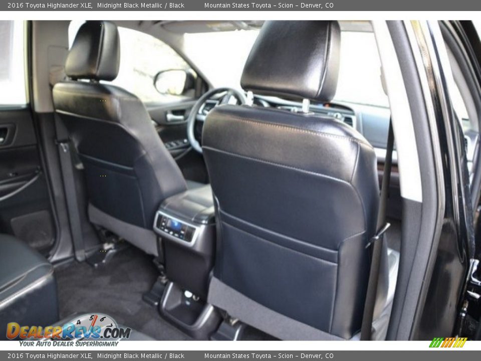 2016 Toyota Highlander XLE Midnight Black Metallic / Black Photo #22