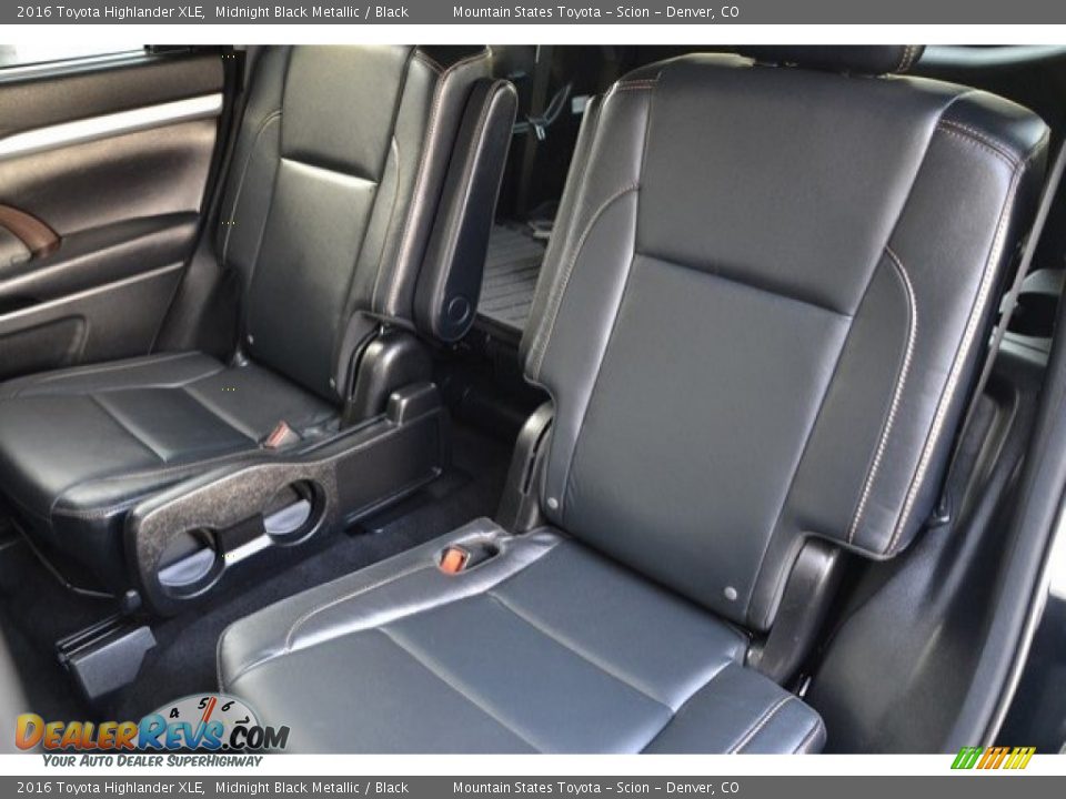 2016 Toyota Highlander XLE Midnight Black Metallic / Black Photo #23