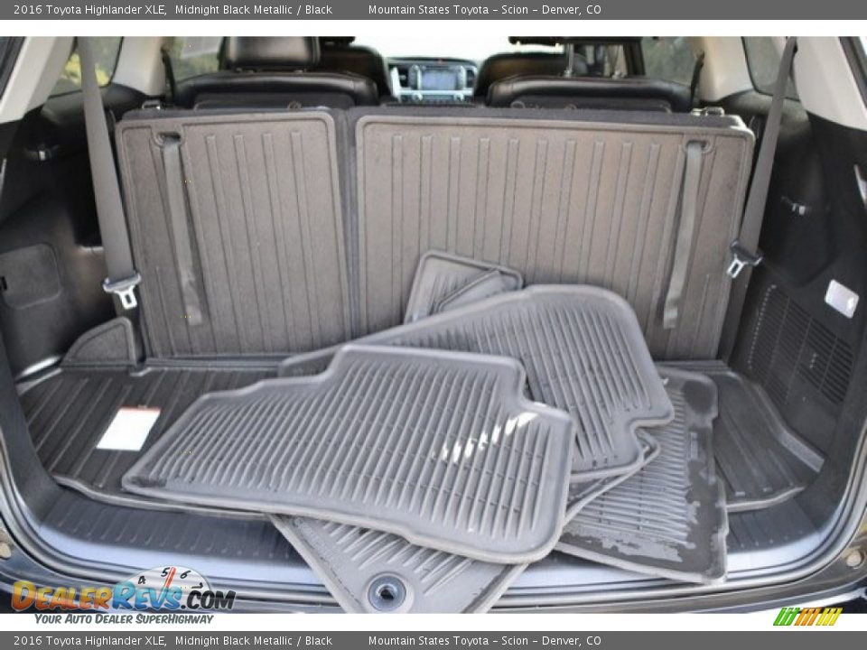 2016 Toyota Highlander XLE Midnight Black Metallic / Black Photo #28