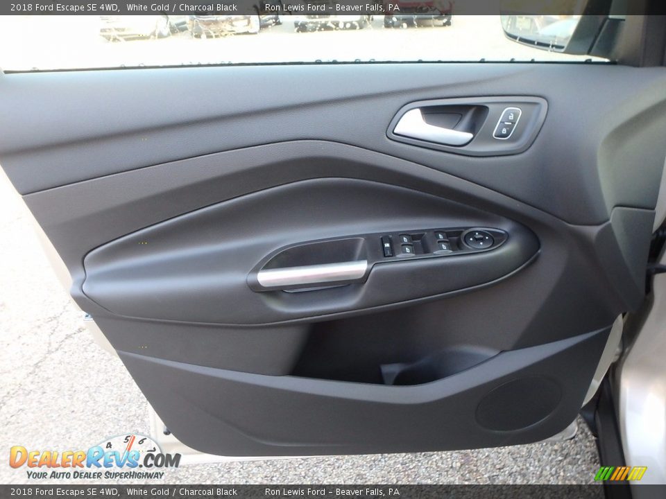 2018 Ford Escape SE 4WD White Gold / Charcoal Black Photo #14