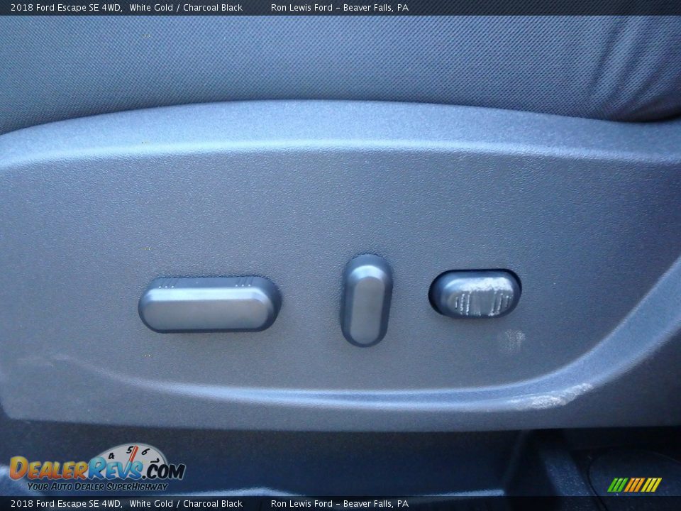 2018 Ford Escape SE 4WD White Gold / Charcoal Black Photo #16