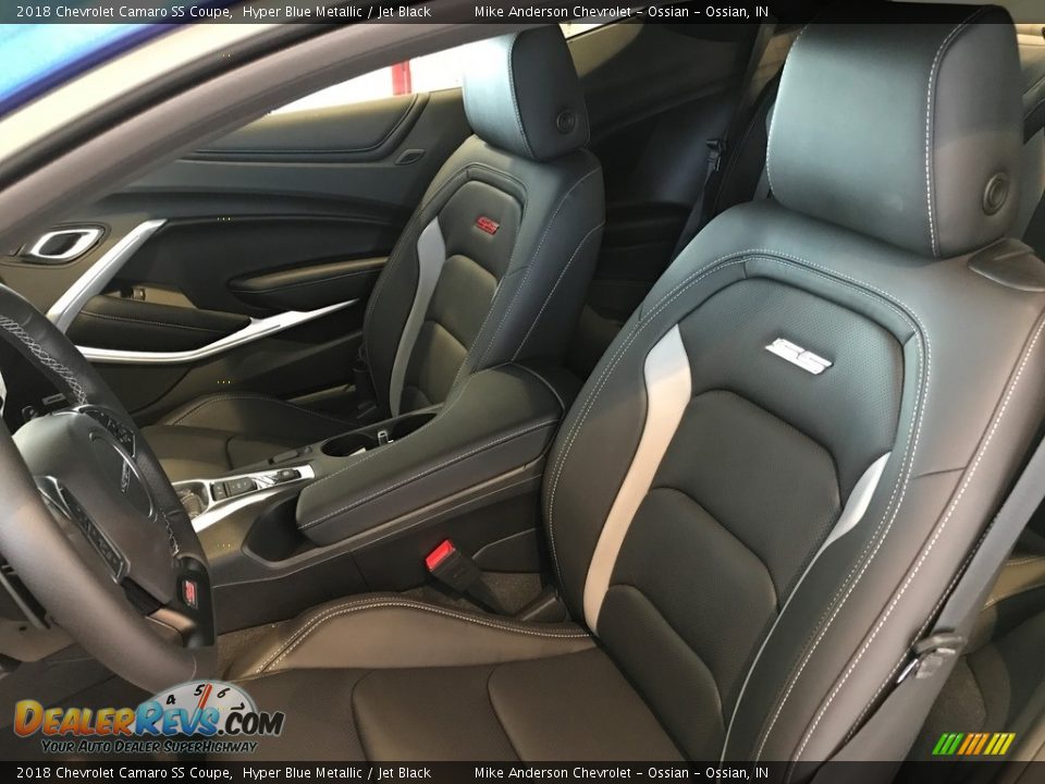 Front Seat of 2018 Chevrolet Camaro SS Coupe Photo #15
