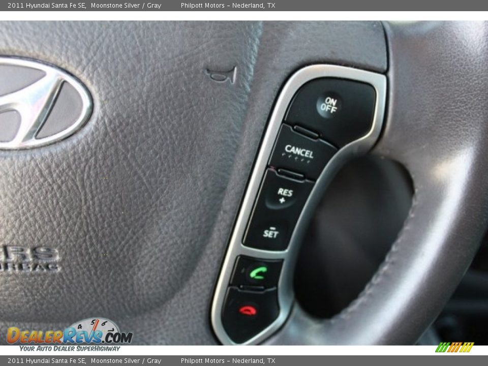 2011 Hyundai Santa Fe SE Moonstone Silver / Gray Photo #15
