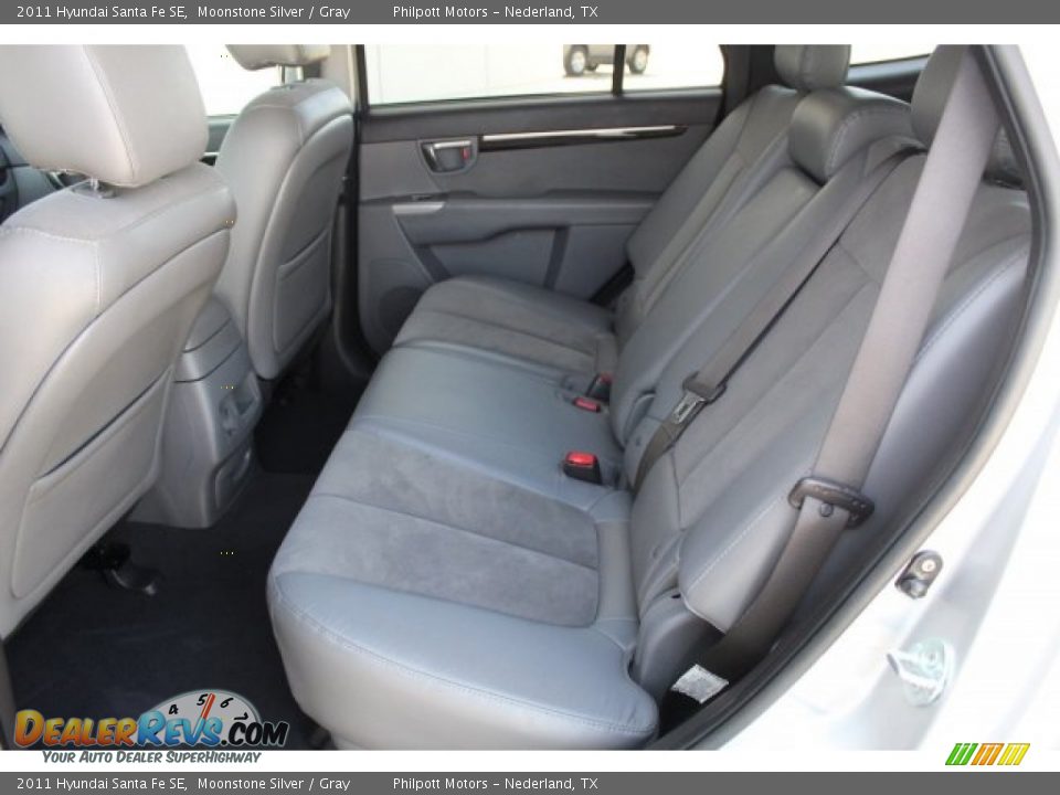 2011 Hyundai Santa Fe SE Moonstone Silver / Gray Photo #17