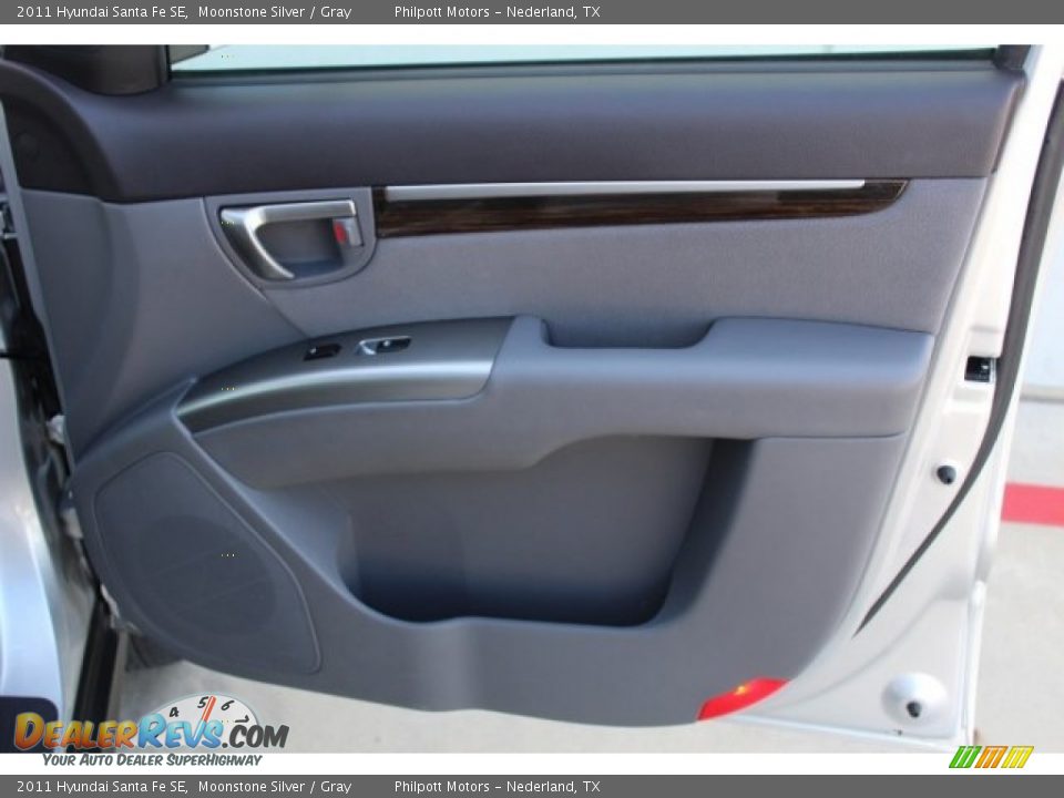 2011 Hyundai Santa Fe SE Moonstone Silver / Gray Photo #23