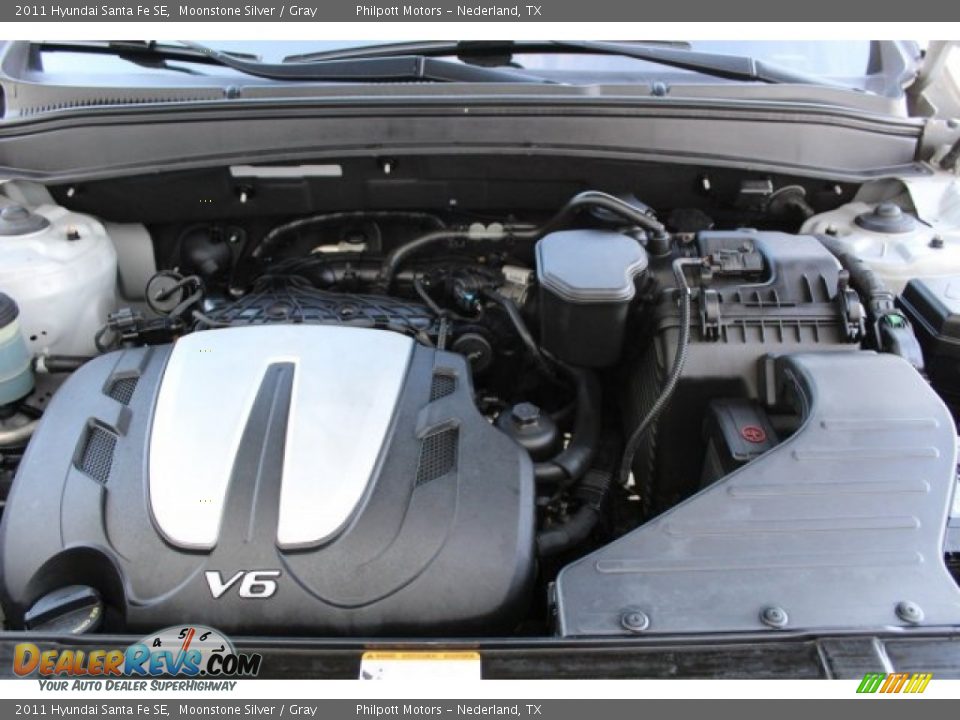 2011 Hyundai Santa Fe SE Moonstone Silver / Gray Photo #26