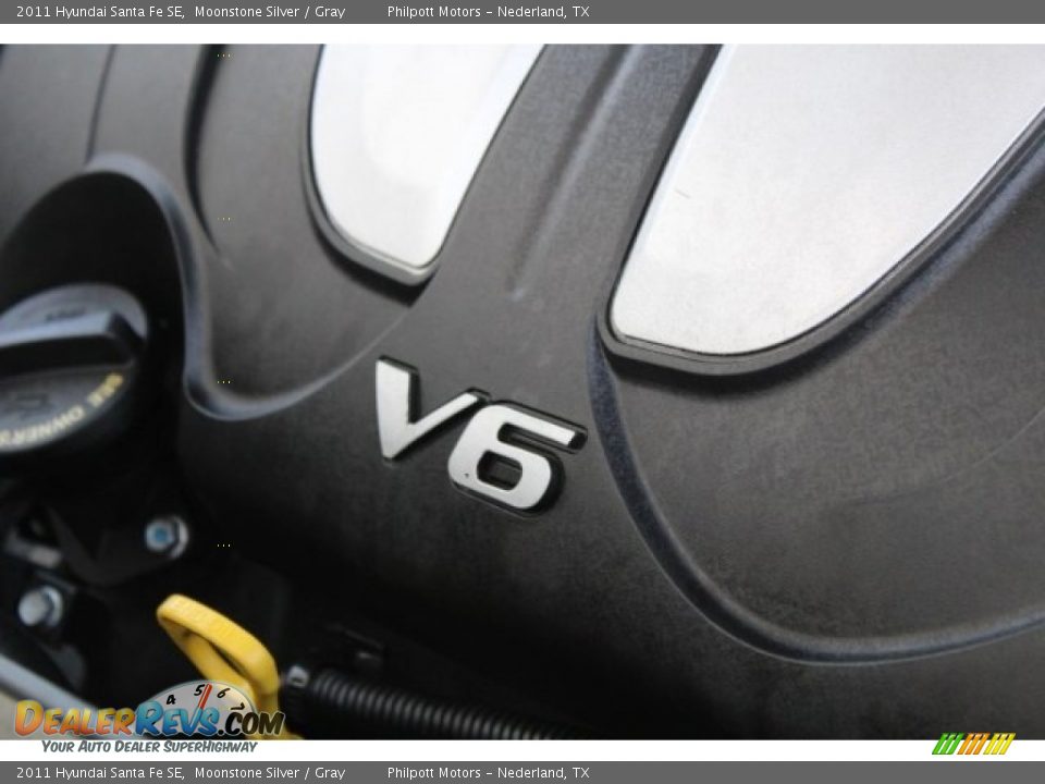 2011 Hyundai Santa Fe SE Moonstone Silver / Gray Photo #27