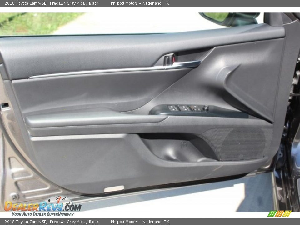 2018 Toyota Camry SE Predawn Gray Mica / Black Photo #8