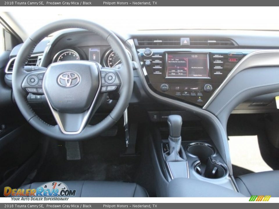 2018 Toyota Camry SE Predawn Gray Mica / Black Photo #19