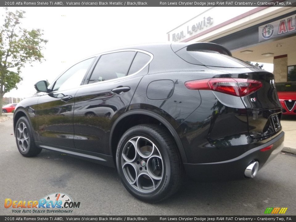 2018 Alfa Romeo Stelvio Ti AWD Vulcano (Volcano) Black Metallic / Black/Black Photo #5