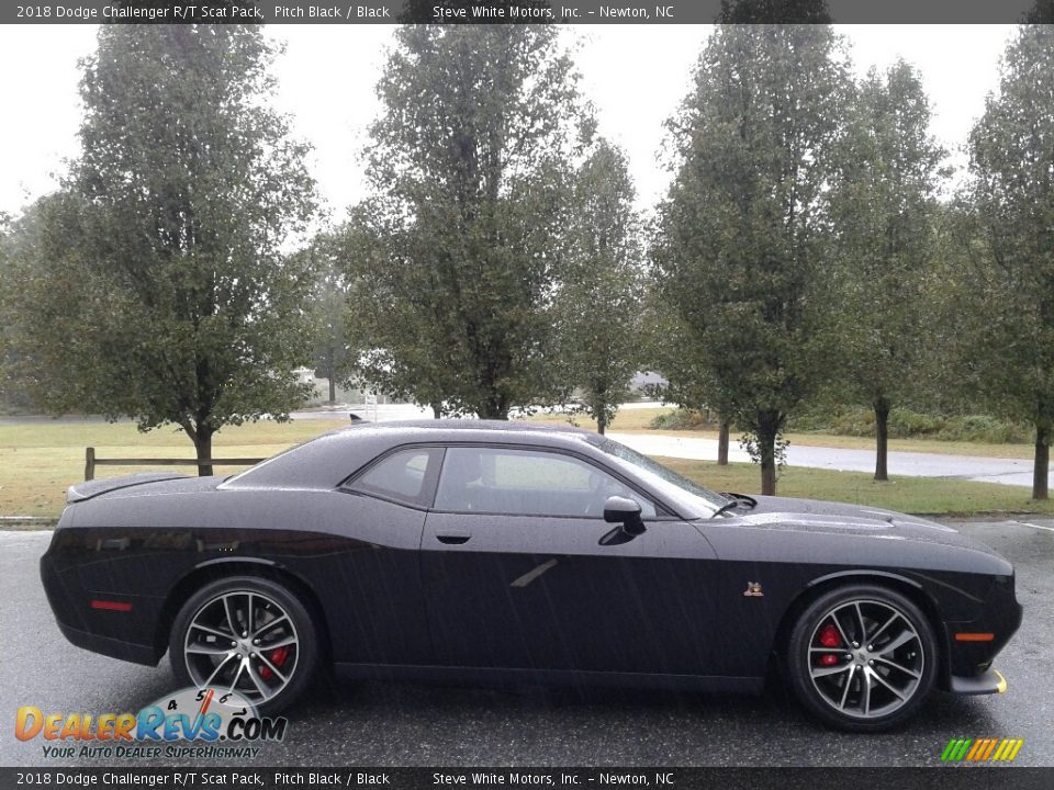 2018 Dodge Challenger R/T Scat Pack Pitch Black / Black Photo #5