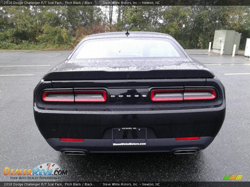 2018 Dodge Challenger R/T Scat Pack Pitch Black / Black Photo #7